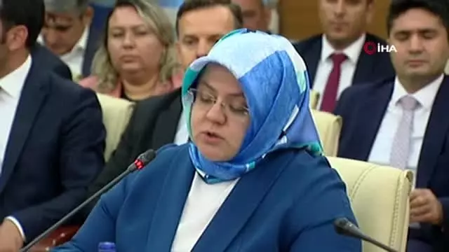 Hükümet memur maaş zam teklifini açıkladı Hükümet memur maaş zam teklifini açıkladı
