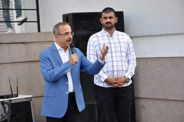 Menemen'de AK Parti'nin kuruluş yıl dönümüne özel program Menemen'de AK Parti'nin kuruluş yıl dönümüne özel program