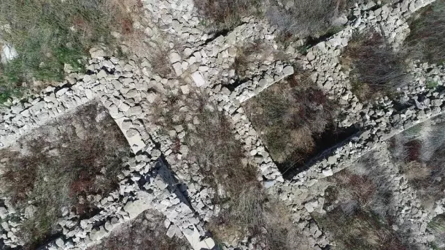 (Özel) Sular çekilince köy ortaya çıktı (Özel) Sular çekilince köy ortaya çıktı