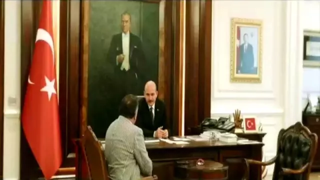 Süleyman Soylu Aylan Bebek'te rol aldı Süleyman Soylu Aylan Bebek'te rol aldı