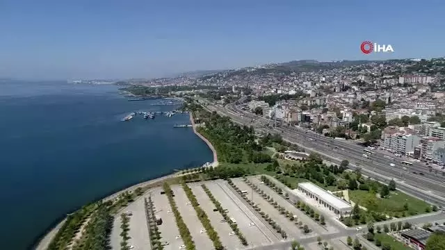 Veriler 20 yıl önceki Gölcük Depremi'nin vahşetini gözler önüne serdi Veriler 20 yıl önceki Gölcük Depremi'nin vahşetini gözler önüne serdi