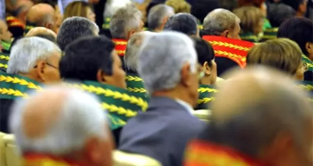 Adli yıl açılış törenine katılmayacağını açıklayan baro sayısı 41'e yükseldi, katılan baro sayısı 3