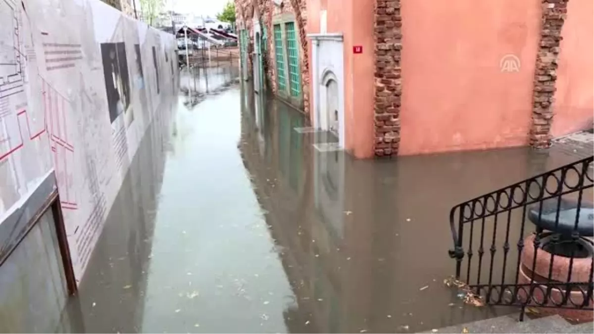 Ahi Çelebi Camisi'ni su bastı