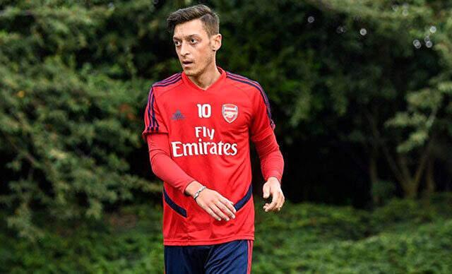 Arsenal evinde Burnley'i 2-1 mağlup etti