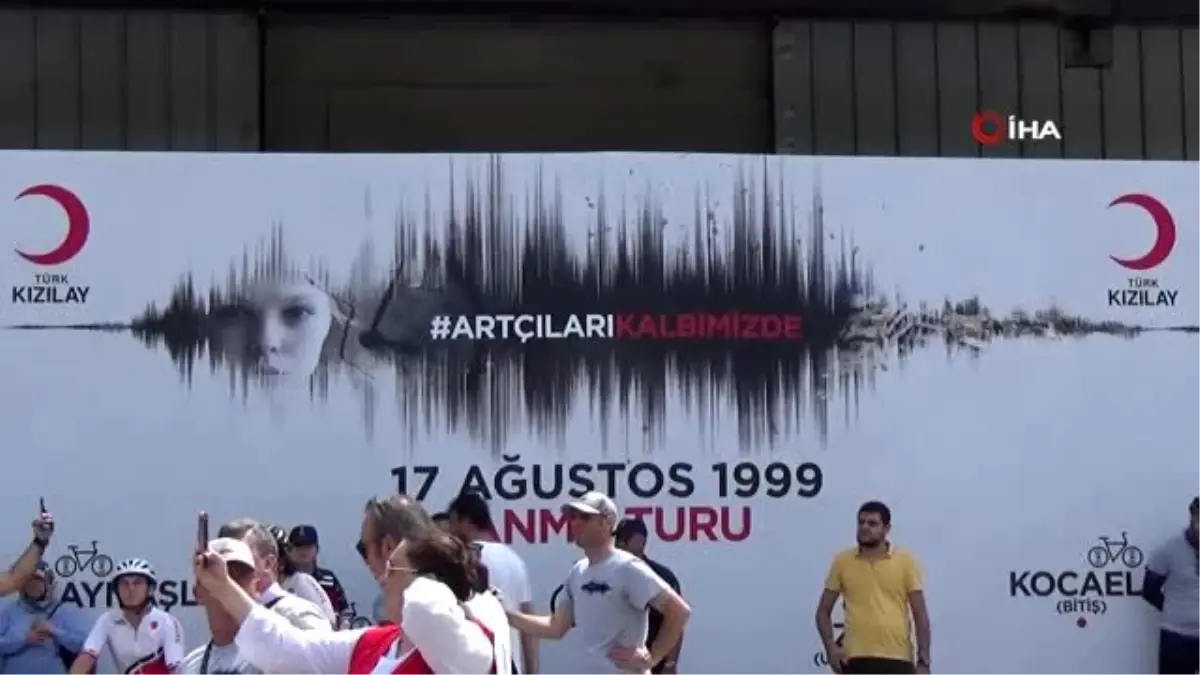 'Artçıları Kalbimizde' diyen Kızılaycılar Düzce'den Kocaeli'ne pedal çeviriyor