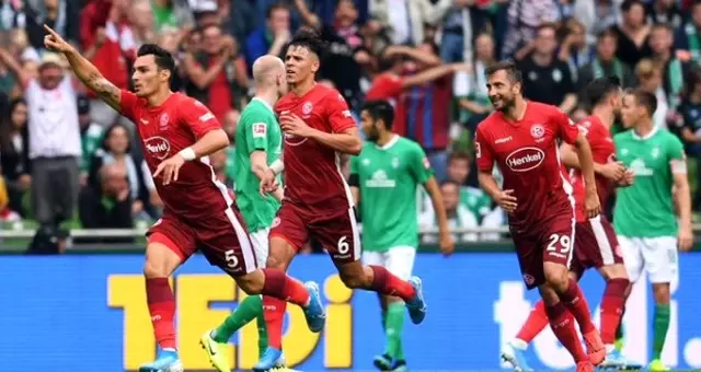 Kaan Ayhan ve Kenan Karaman'ın gol attığı maçta Düsseldorf, Werder Bremen'i mağlup etti Kaan Ayhan ve Kenan Karaman'ın gol attığı maçta Düsseldorf, Werder Bremen'i mağlup etti