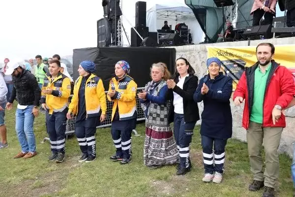 Ovit Yaylası'nda festival heyecanı, horonla başladı