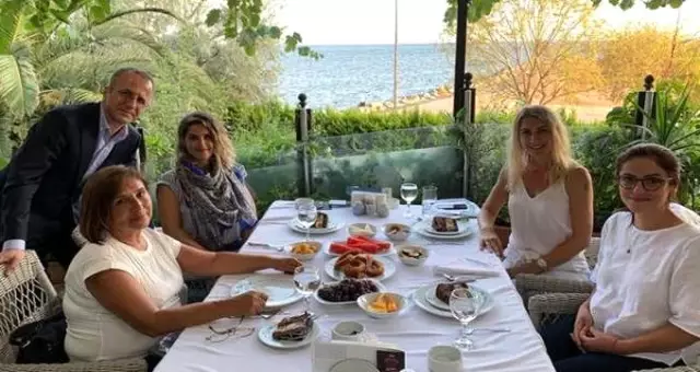 Selvi Kılıçdaroğlu, Dilek İmamoğlu ve Başak Demirtaş İstanbul'da buluştu