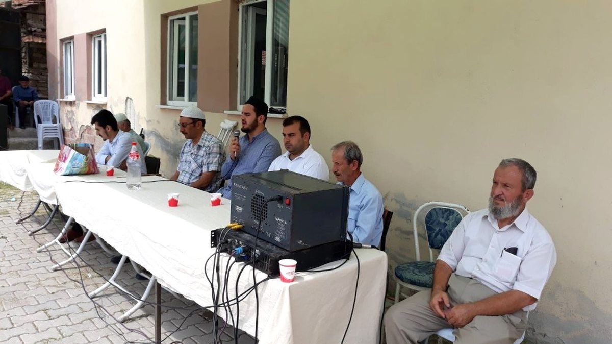 Tavşanlı'nın Kızılçukur Köyü sakinleri, 'Erenleri anma' etkinliği düzenlendi