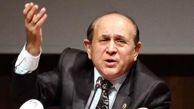 Burhan Kuzu adli açılışa katılmayı reddeden barolara sert çıktı: FETÖ ve PKK tarafından yönlendiriliyorlar Burhan Kuzu adli açılışa katılmayı reddeden barolara sert çıktı: FETÖ ve PKK tarafından yönlendiriliyorlar