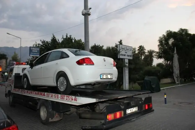 Eğlence merkezindeki kavgada silahlar konuştu: 3 yaralı Eğlence merkezindeki kavgada silahlar konuştu: 3 yaralı