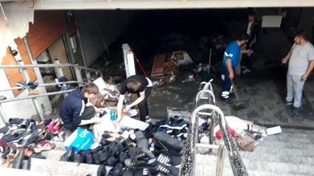 Eminönü'nde sular çekildi! İşte sel felaketinin ardından son durum