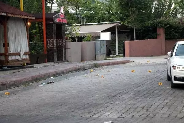 Kemer'de silahlı kavga: 3 yaralı Kemer'de silahlı kavga: 3 yaralı