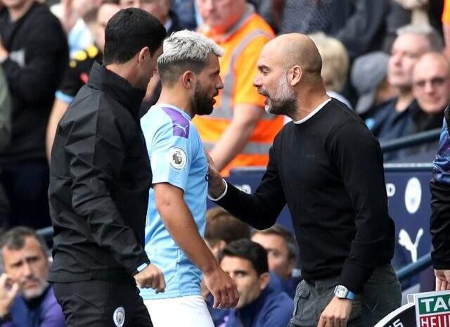 Oyundan alınan Kun Agüero, Pep Guardiola ile tartıştı