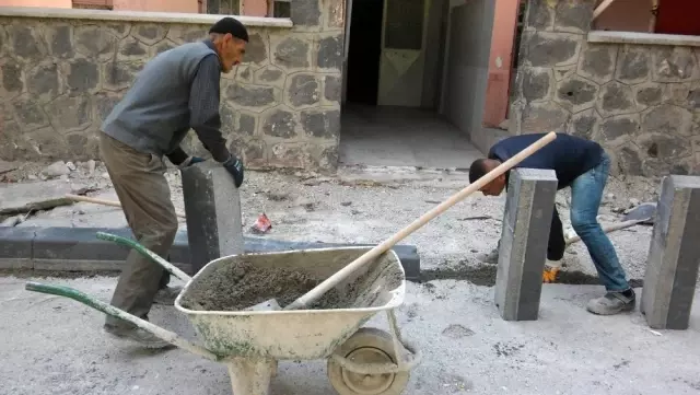 Palandöken Belediyesi, yazı dolu dolu geçiriyor Palandöken Belediyesi, yazı dolu dolu geçiriyor