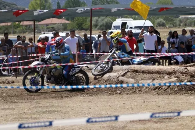 Seydikemer'de şehit Yasin Ağır anısına Süper Enduro Yarışı yapıldı Seydikemer'de şehit Yasin Ağır anısına Süper Enduro Yarışı yapıldı