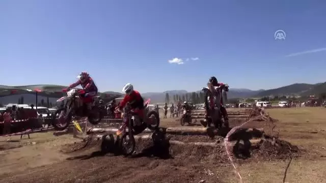 Seydikemer Süper Enduro Yarışı yapıldı Seydikemer Süper Enduro Yarışı yapıldı