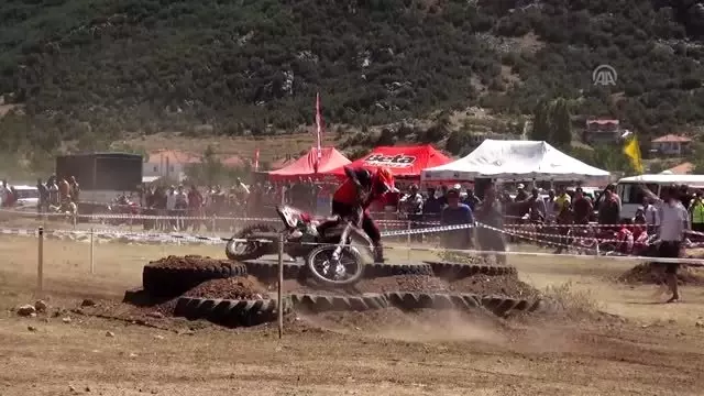 Seydikemer Süper Enduro Yarışı yapıldı Seydikemer Süper Enduro Yarışı yapıldı