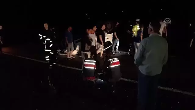 Trafik kazası: 5 yaralı Trafik kazası: 5 yaralı