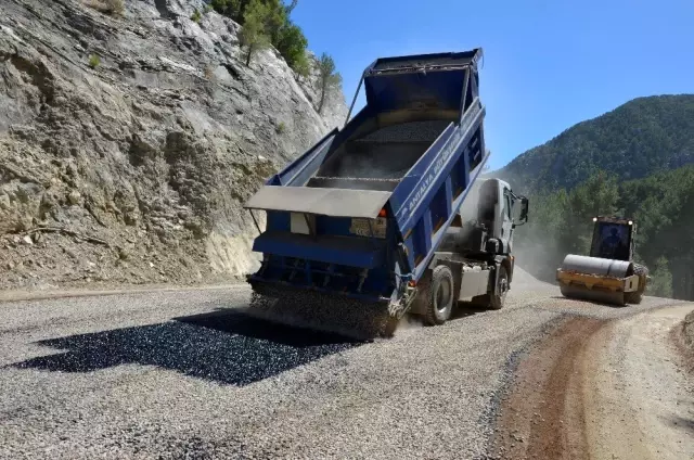 Alanya Yaylakonak yolu asfaltlanıyor