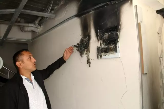 Çelik kapı ve duvarlar yıkıldı Çelik kapı ve duvarlar yıkıldı