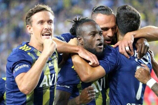 Fenerbahçe 24 dakikada 3 penaltı kazandı!