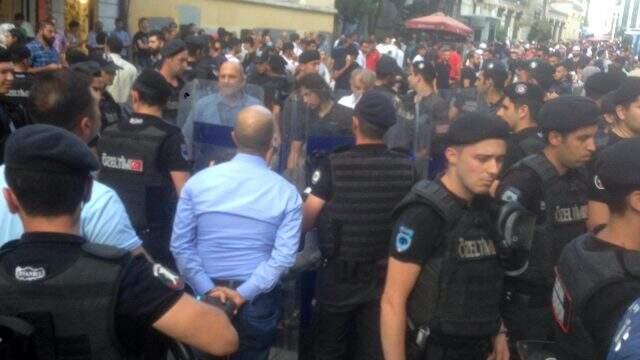 HDP'li milletvekillerinin yürümesine izin verilmiyor