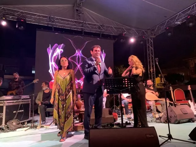 Hüyük Kültür, Sanat ve Gençlik Festivali'nde sanat şöleni yaşandı Hüyük Kültür, Sanat ve Gençlik Festivali'nde sanat şöleni yaşandı