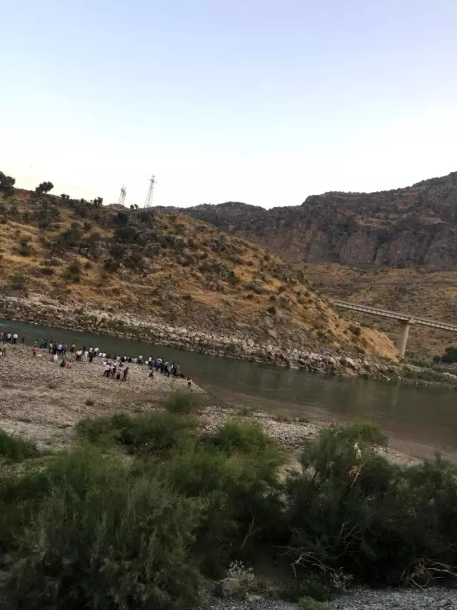 Ilısu Barajı'nda boğulan şahsın cesedine ulaşıldı Ilısu Barajı'nda boğulan şahsın cesedine ulaşıldı