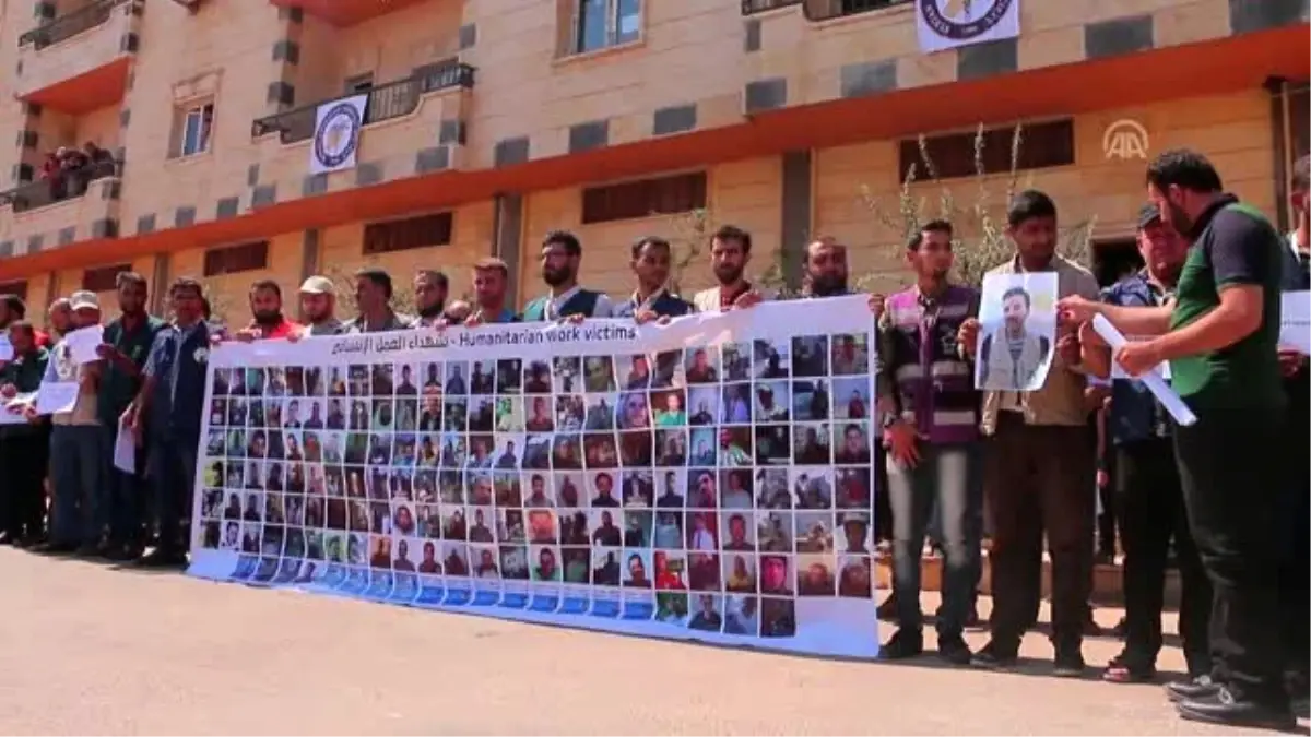 İnsani yardım çalışanları İdlib'de rejimi protesto etti