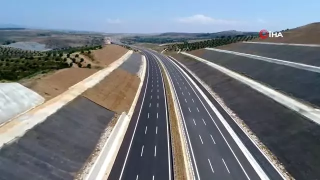 İstanbul-İzmir otobanı trafiği rahatlattı İstanbul-İzmir otobanı trafiği rahatlattı