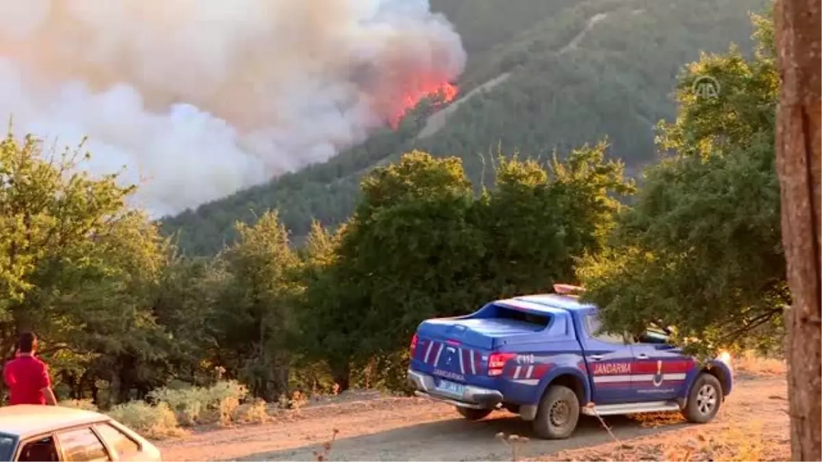 Karabağlar'daki yangın meteoroloji radar kulesine yaklaştı