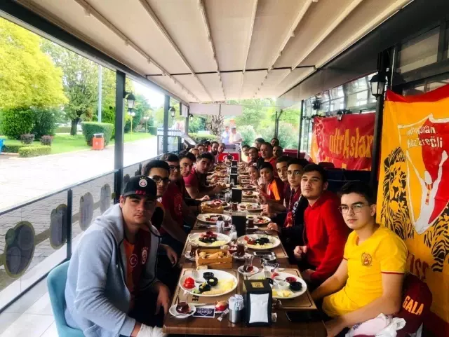 Kdz. Ereğli'de ki ultraAslan'lar kahvaltıda buluştu Kdz. Ereğli'de ki ultraAslan'lar kahvaltıda buluştu