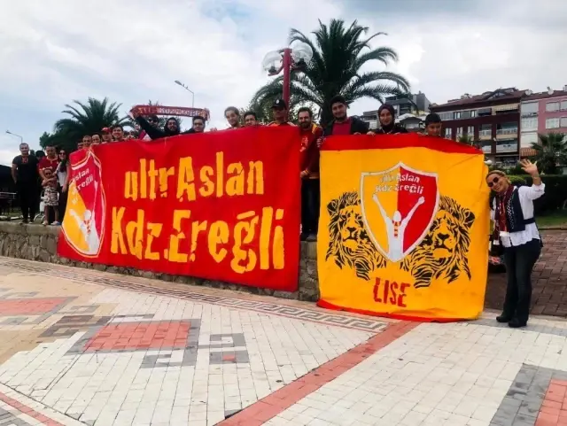 Kdz. Ereğli'de ki ultraAslan'lar kahvaltıda buluştu Kdz. Ereğli'de ki ultraAslan'lar kahvaltıda buluştu