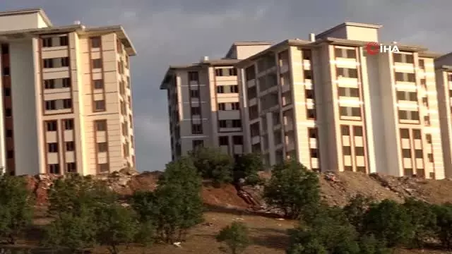Kırıkkale'de emekliler TOKİ'den ev sahibi oldu Kırıkkale'de emekliler TOKİ'den ev sahibi oldu