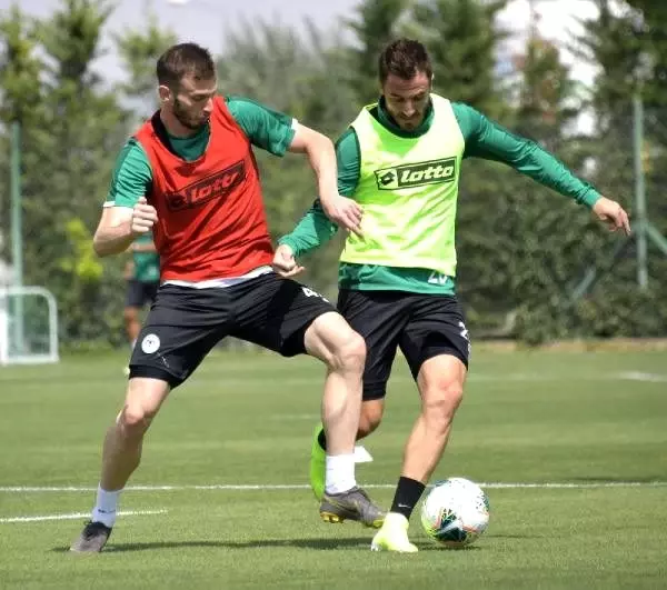 Konyaspor, Galatasaray mesaisine ara vermeden başladı Konyaspor, Galatasaray mesaisine ara vermeden başladı