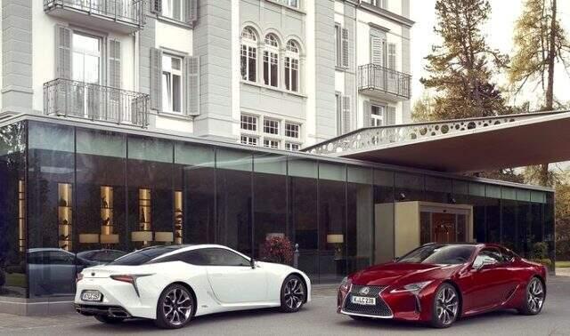 Lexus, LC coupe modelini Türkiye'de satışa sunacak! Sadece 2 kişi sahip olabilecek