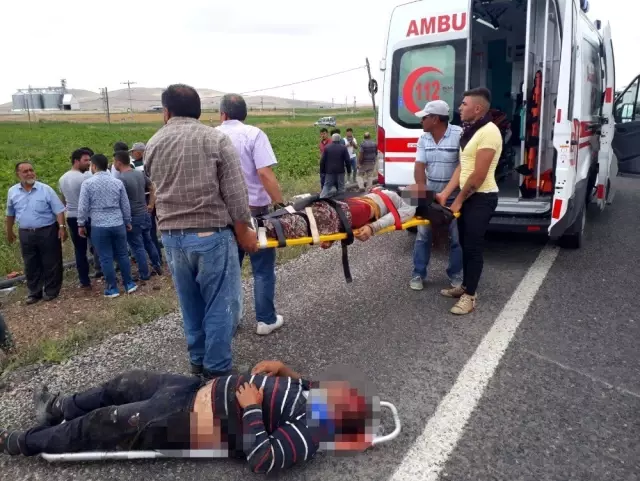 Nevşehir'de minibüs ile tır çarpıştı: 6 ölü, 9 yaralı