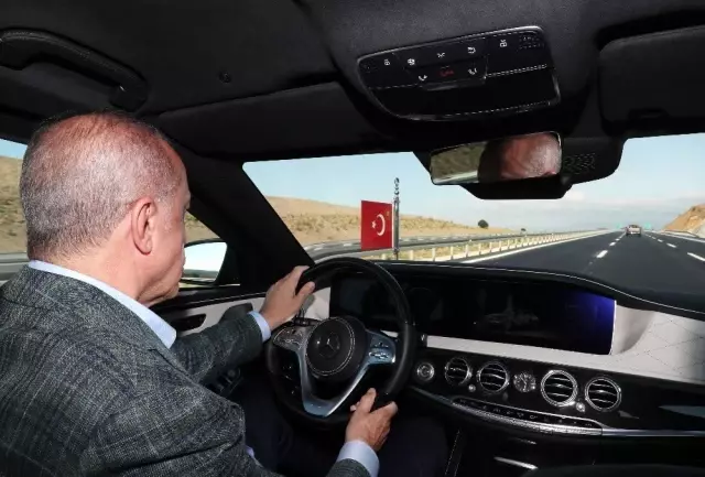 (Özel) İstanbul-İzmir otobanı trafiği rahatlattı (Özel) İstanbul-İzmir otobanı trafiği rahatlattı