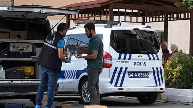 Lüks sitedeki odasında ölü bulunan kişinin sahte alkolden öldüğü tahmin ediliyor