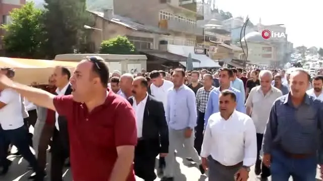 Patlamada hayatını kaybeden genç toprağa verildi Patlamada hayatını kaybeden genç toprağa verildi