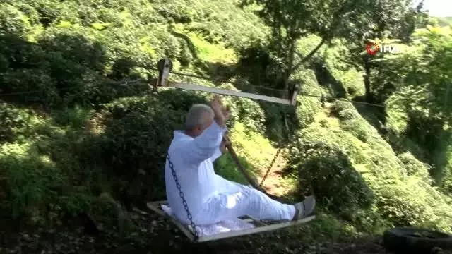Rize'de ilkel teleferik ile yolculuk Rize'de ilkel teleferik ile yolculuk