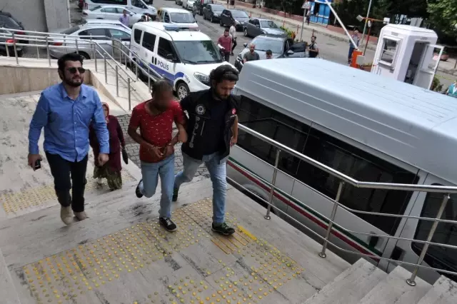 Zonguldak'ta uyuşturucu operasyonunda 3 kişi gözaltına alındı Zonguldak'ta uyuşturucu operasyonunda 3 kişi gözaltına alındı