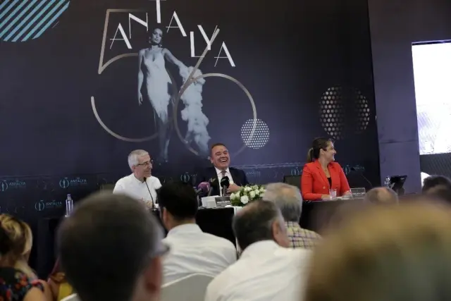 Başkan Böcek: Film Festivalini ortak akılla gerçekleştireceğiz