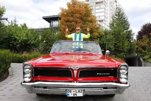Bir Başkan'ın hikayesi: 2 yıl üst üste sınıfta kaldı, liseyi 6 senede tamamladı, Ankara'ya... Bir Başkan'ın hikayesi: 2 yıl üst üste sınıfta kaldı, liseyi 6 senede tamamladı, Ankara'ya...