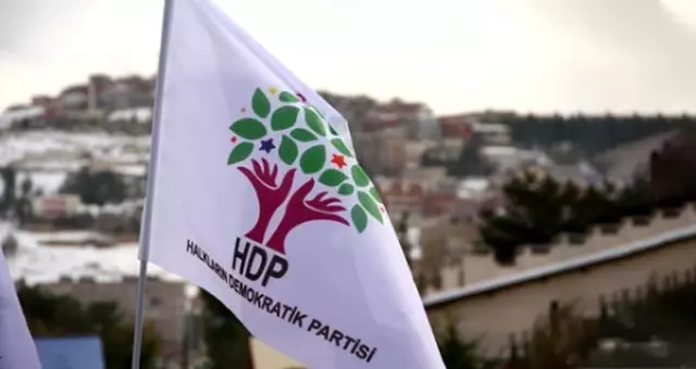 Diyarbakır, Mardin ve Van Büyükşehir Belediye Başkanlarının görevden alınması için siyasi partiler ne diyor?
