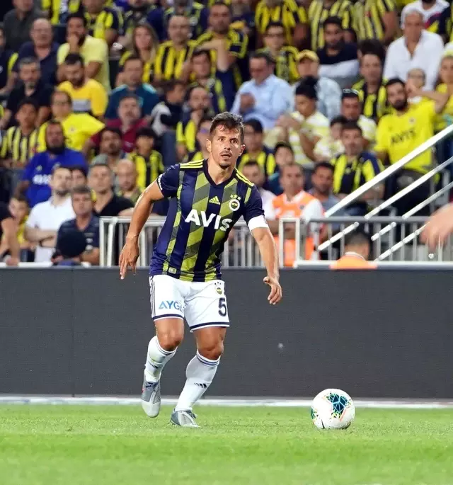 Emre Belözoğlu: 'Fenerbahçe'nin tek hedefi şampiyonluktur' Emre Belözoğlu: 'Fenerbahçe'nin tek hedefi şampiyonluktur'