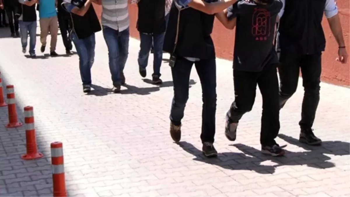 Eski Hava Kuvvetleri personeli 15 kişi FETÖ'den gözaltına alındı