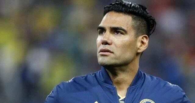 Falcao, Galasaraylı yöneticiyi takibe aldı! Taraftar heyecanlandı