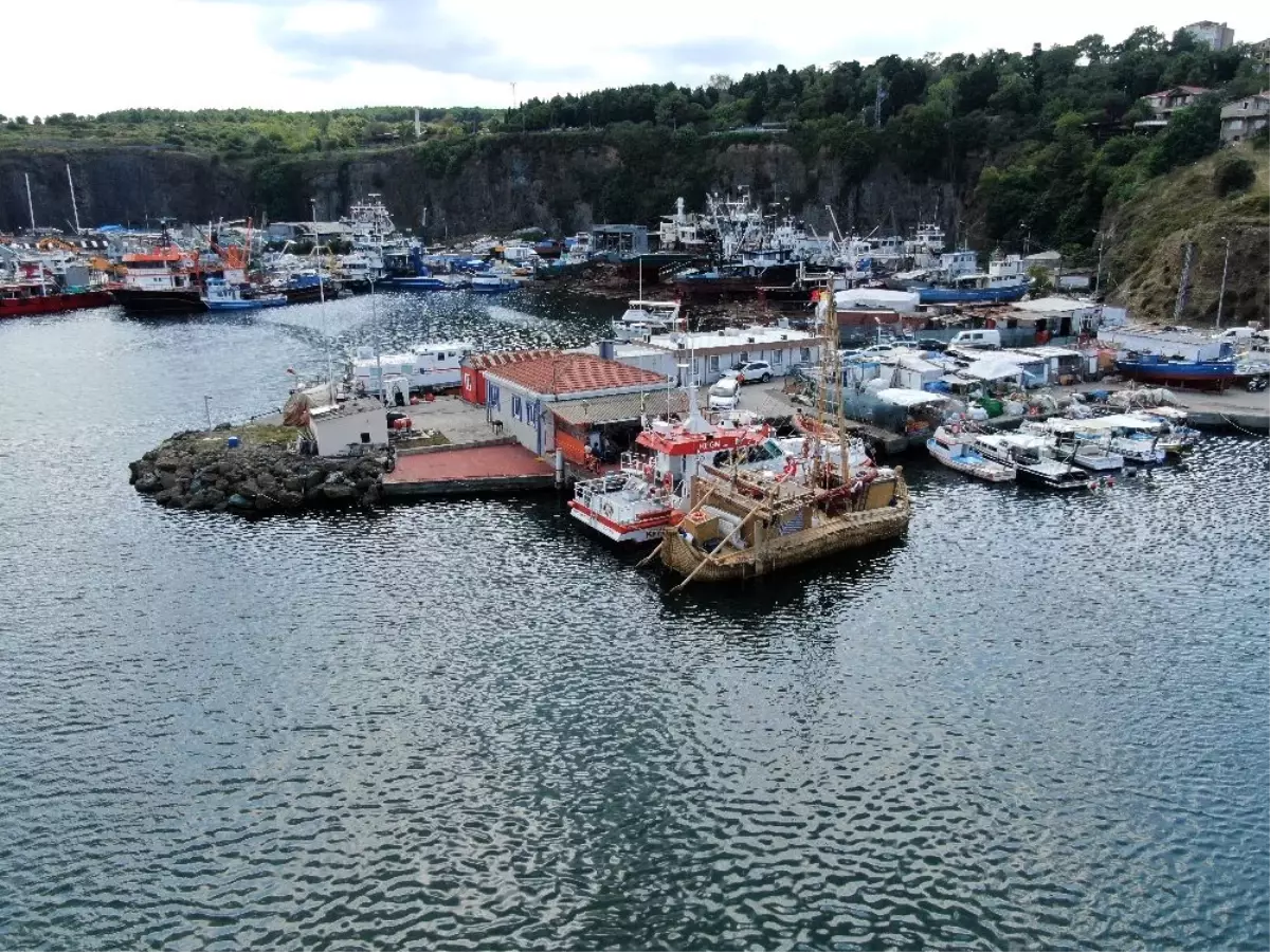 Kamıştan gemi İstanbul'da